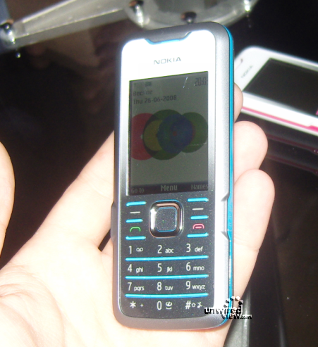 Telefono Movil NOKIA 7210 Supernova usado en muy buen estado 